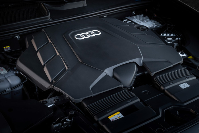 Van, amiből nehéz még jobbat faragni – Audi Q8 14 | Vezess Van, amiből nehéz még jobbat faragni – Audi Q8 14