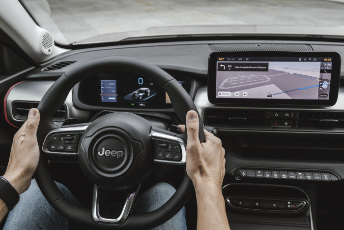 Már nem csak konnektorról tankolható ez a városi SUV 7 | Vezess Már nem csak konnektorról tankolható ez a városi SUV 7