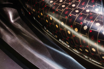 F1: Újabb két csapat festette át az autóját Vegasra