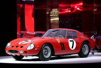 Rekordáron adták el a Ferrarit, ami a ritkaságok között is különleges