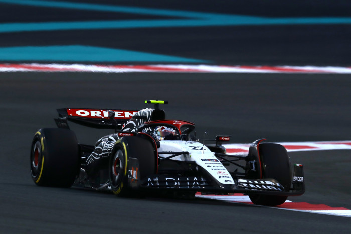 F1: Szándékosan elengedte a Ferrari a Red Bullt a szezonzárón 1 | Vezess F1: Szándékosan elengedte a Ferrari a Red Bullt a szezonzárón 1