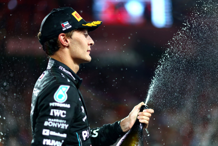 Betegen versenyzett a dobogós az F1-es szezonzárón 4 | Vezess Betegen versenyzett a dobogós az F1-es szezonzárón 4