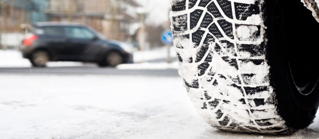 Így élheted túl a telet az autóban!