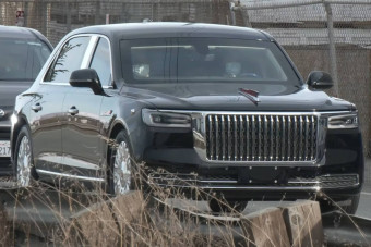 Saját páncélozott limuzinját is magával vitte Amerikába a kínai elnök