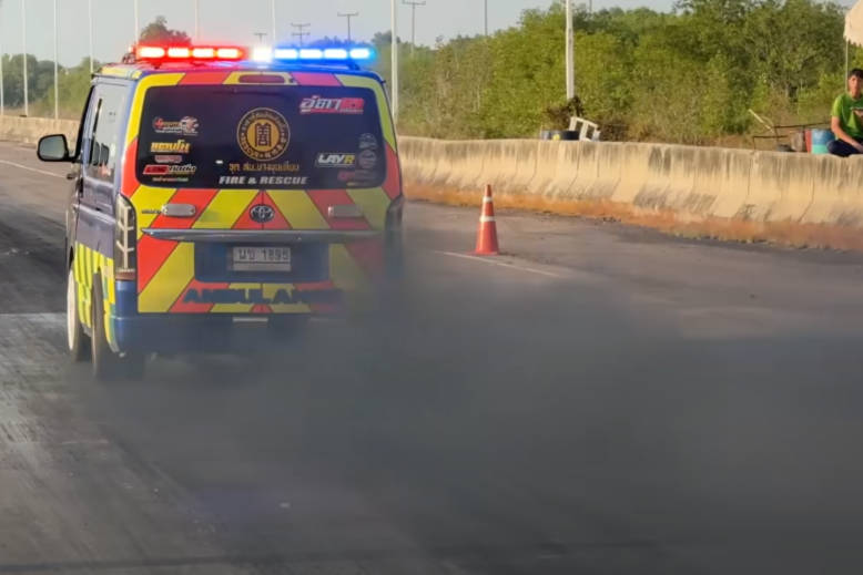 An ambulance equipped to extinguish smoke can also come to you if you get into trouble here in Thailand