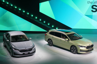 Elég ennyi a sikerhez a Škodától? – Ültünk az új Superbben!