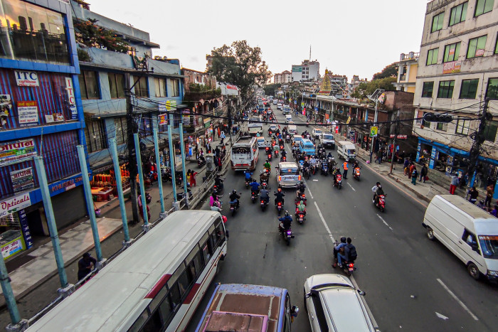 Autózás a világ tetejének árnyékában 7 | Vezess Autózás a világ tetejének árnyékában 7