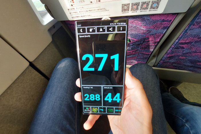 Van benzin 444 forintért literenként 8