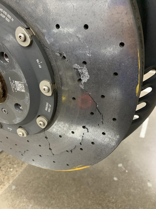 Így néz ki egy überbrutál padkázás, hatmilliós javítási költséggel 2