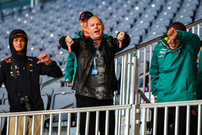 F1: Egy bocsánatkérést sem kaptak a kidobott nézők