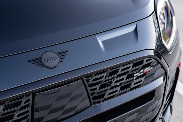 Szerotonininjekciót kapott a legnagyobb Mini 9