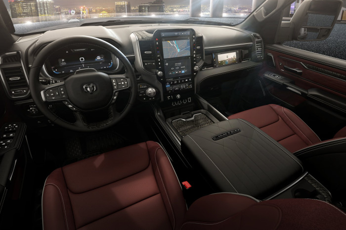 V6-os motor hajtja ezt az elektromos pick-upot 10