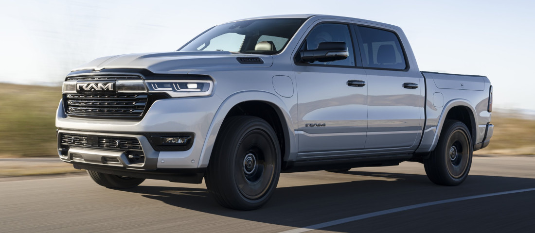 V6-os motor hajtja ezt az elektromos pick-upot