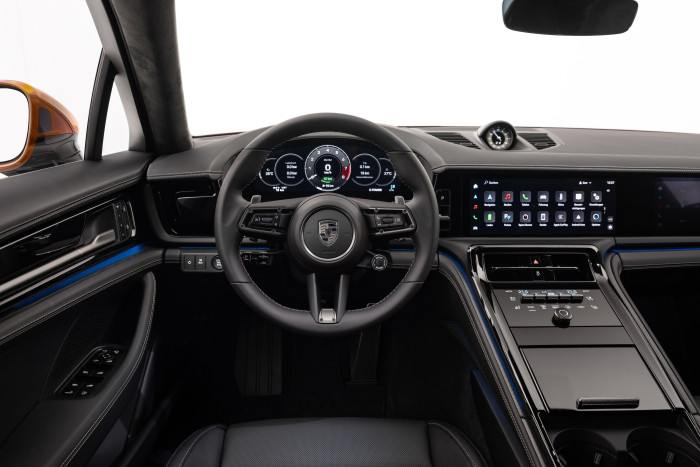 300-zal is megy és kiszűr minden úthibát az új Porsche 10