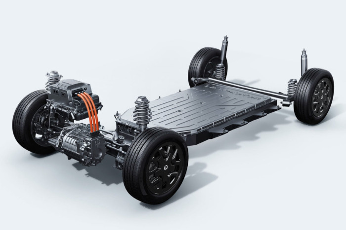 Hiperolcsó villanyautó érkezett Európába 6