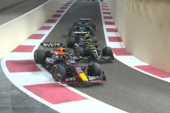 F1: Betiltották Verstappen vitatott manőverét