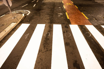 Felújították az idei ezredik zebrát Budapesten