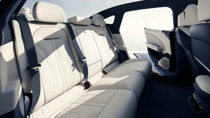 Új kihívót kapott a Tesla, viszik, mint a cukrot 7 | Vezess Új kihívót kapott a Tesla, viszik, mint a cukrot 7