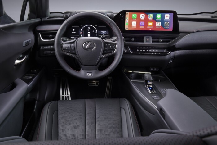 Erősebb, takarékosabb SUV érkezik a japánoktól 6