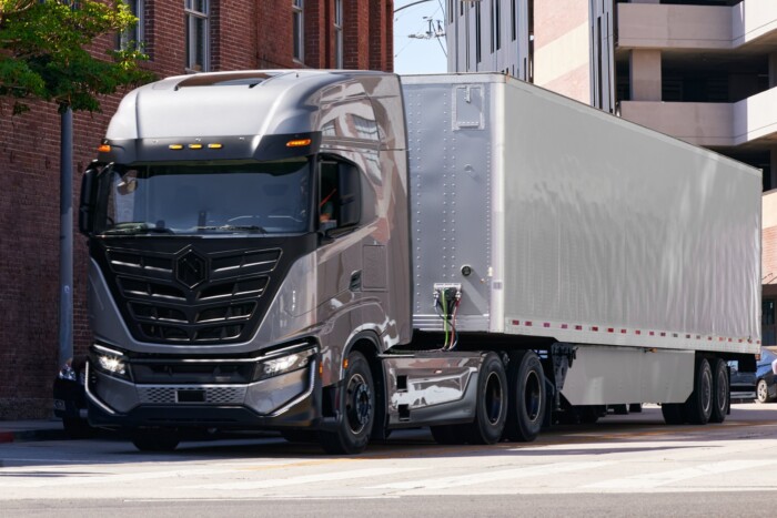 Rács mögé küldik a villanykamionos csalót 3