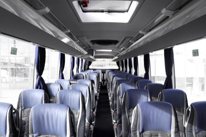 Mosolyt csal ez a busz a tulajának arcára 3