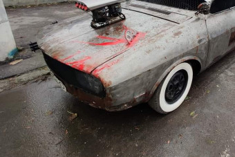 Ez a pokoli Dacia már kész a halálfutamra