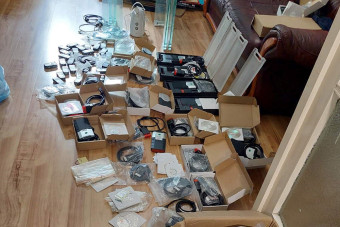 Egy rakás illegális autós szoftvert foglalt le a NAV