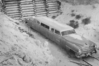 Kétvégű autószörny vitte a bányászokat az 1950-es években