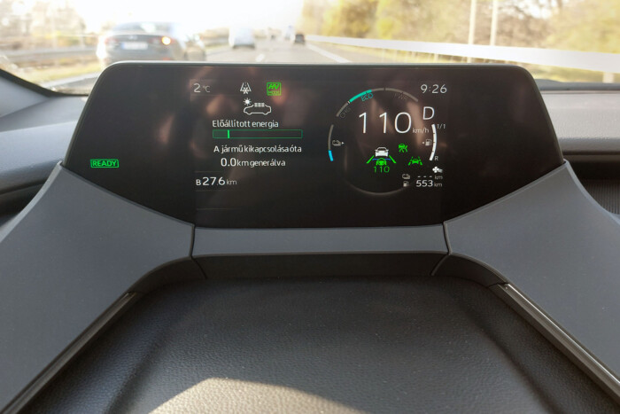 Ebből a Toyotából nem lesz tekert órás taxi 18