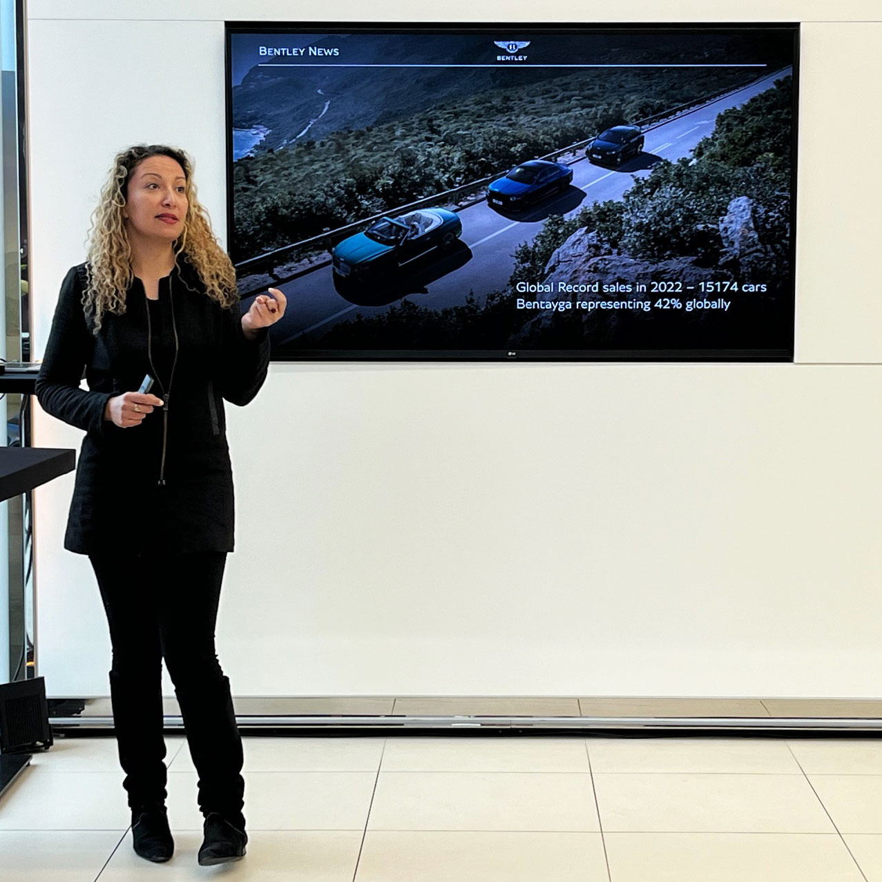 Száz gazdag magyar boldogan lépett ki ebből az épületből 3