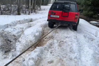 Kibelezett Audi a tél eddigi legszomorúbb története