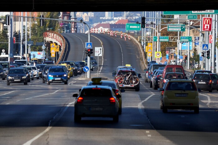 Kritikus határidő közeleg a magyar autósoknak