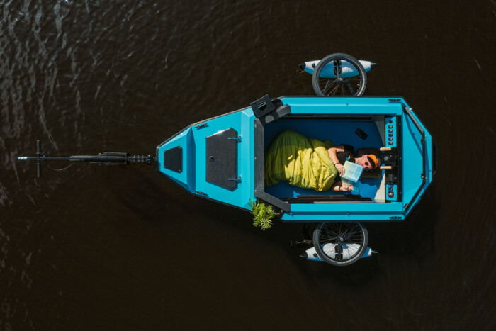 Tökéletes lehet a Balatonra ez a háromkerekű hajó 7