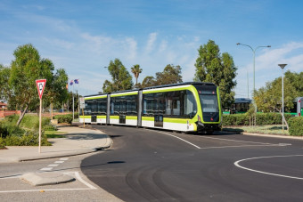 Gumikerekes villamossal képzelik el a jövőt