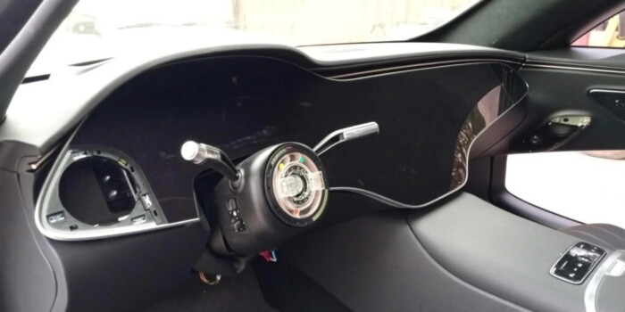 Roncstelepen bukkantak rá egy futurisztikus Mercedes-tanulmányra 5 | Vezess Roncstelepen bukkantak rá egy futurisztikus Mercedes-tanulmányra 5