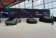 Magyarországon készülhet a Toyota új villanyautója 26