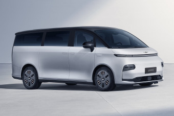 Óriás-repülőgépről mintázták ezt a kisbuszt