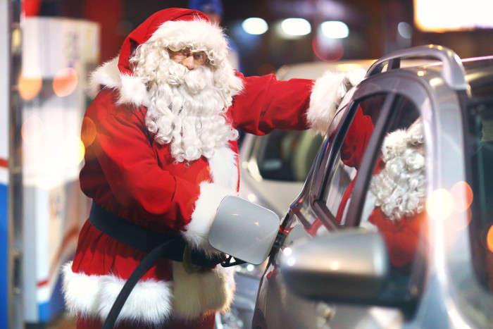 Áresést hoz a Mikulás a magyar benzinkutakra