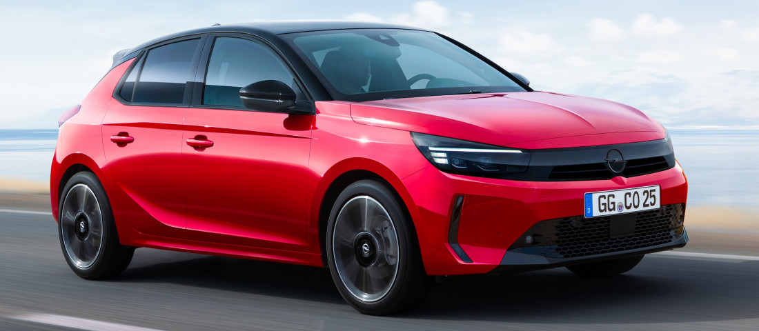 Ilyen sem volt még: érkezik a hibrid Corsa