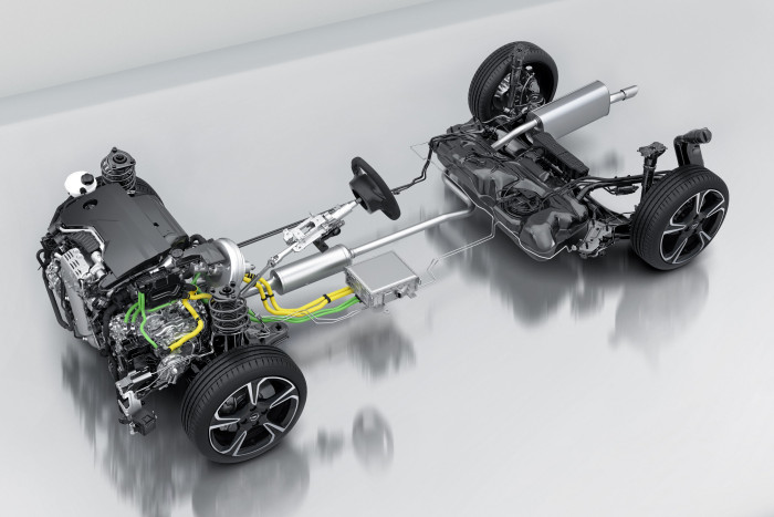 Ilyen sem volt még: érkezik a hibrid Corsa 6