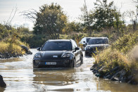 Ért a magyar szóból az új Porsche Macan 29