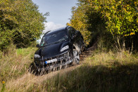 Ért a magyar szóból az új Porsche Macan 33