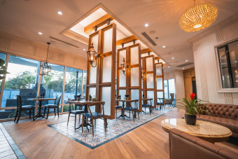 Michelin-csillagos séffel várják az autóvásárlókat ebben a szalonban