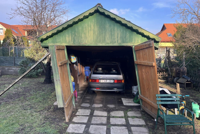 Jobban drágulnak a garázsok, mint a magyarok autói