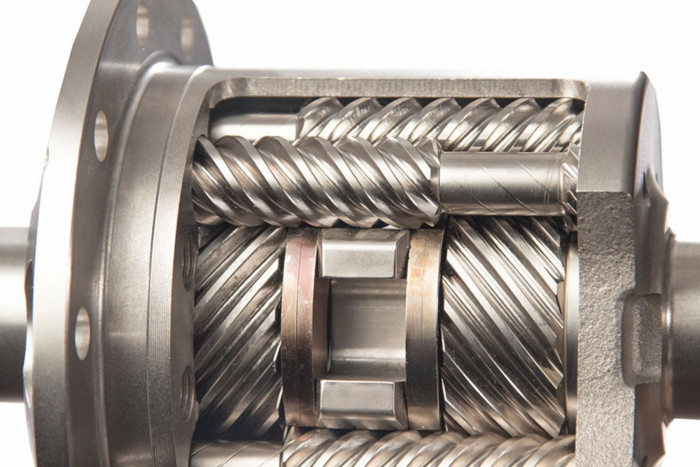 Összkerékhajtás-gyorstalpaló. Mit kapni 2 millióig? 17