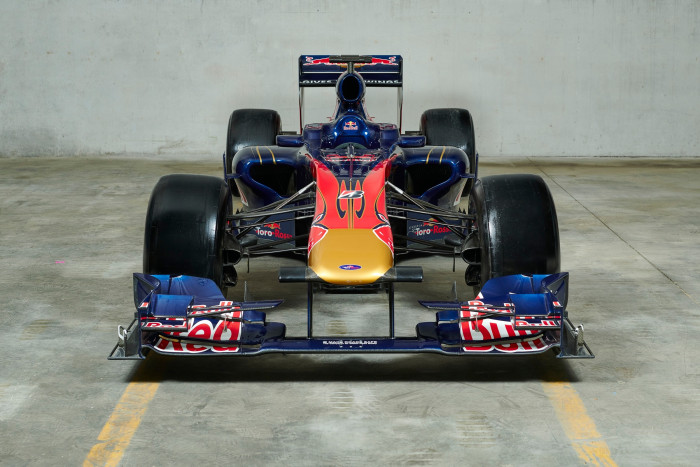 Több mint 70 milliót adtak egy autóért, de csak nézegetni lehet 2