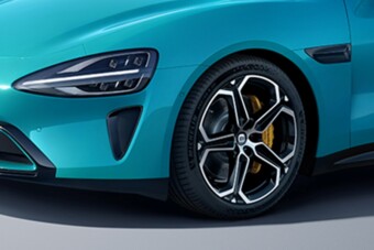 Már az első autójával hadat üzent az új gyártó