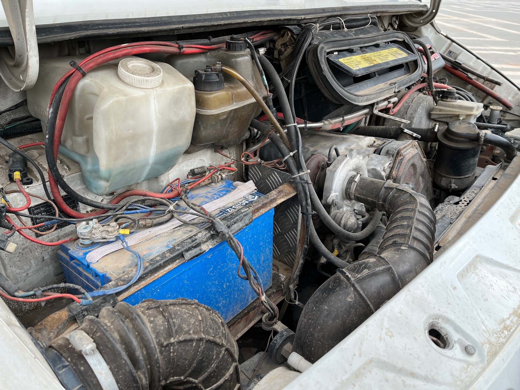 Kamurendszámmal eladó a világjáró magyar terepjáró 7