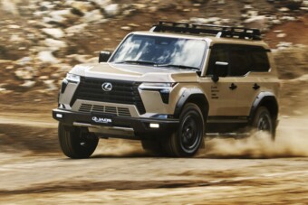 A Land Rover, a Jeep babérjaira tör a Lexus