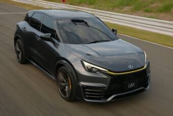 Prémium kisterepjáró versenymotorral